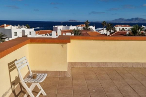 Gilda: beautiful spacious apartment. Seaview from rooftop terrace
